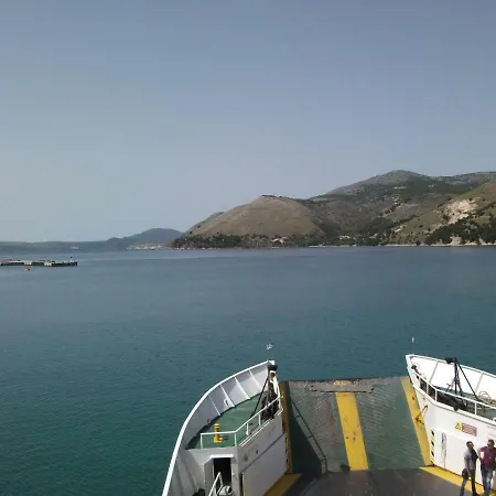 Vakantiehuis Kefalonia With View Over The Mountains/sea
